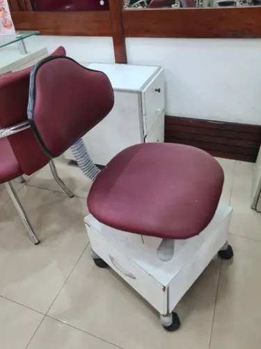 Cadeira cirandinha para manicure/salão de beleza