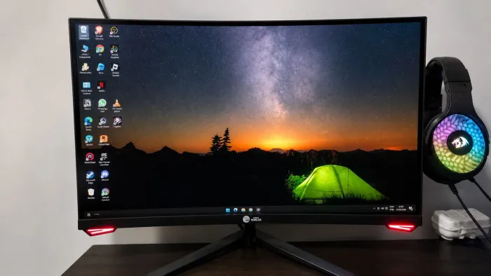 PC GAMER + MONITOR 180HZ