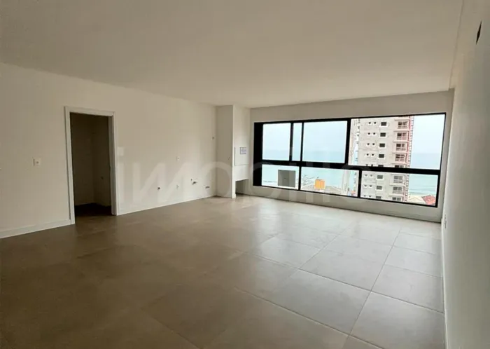 Apartamento no Edifício Laguna Residenziale em Porto Belo