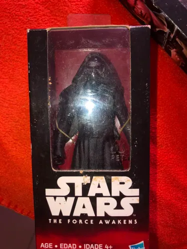 Boneco star wars na caixa