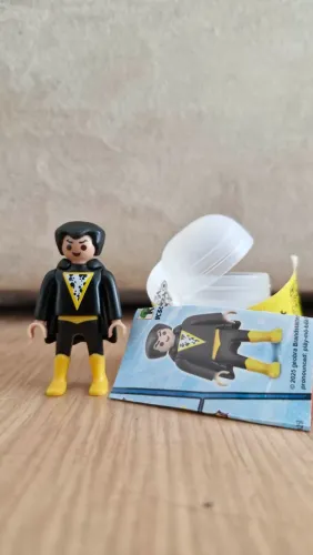 ADÃO NEGRO BLACK ADAM KINDER OVO DC PLAYMOBIL