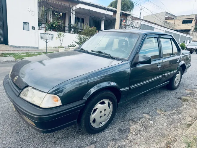 Chevrolet Monza GLS/ Hi-tech 2.0 EFI 2P E 4P 1995