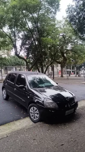 Renault Clio Hi-flex 1.0 16V 5P 2011
