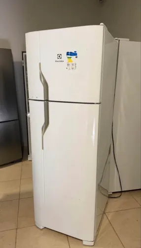 Geladeira Eletrolux duplex de 44 220v