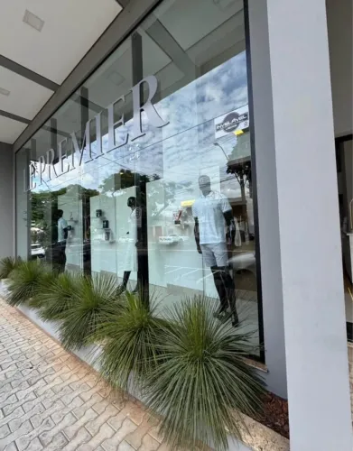 Loja de Roupas Completa (Estoque e Moveis Planejados) Umuarama PR Ponto Comercial