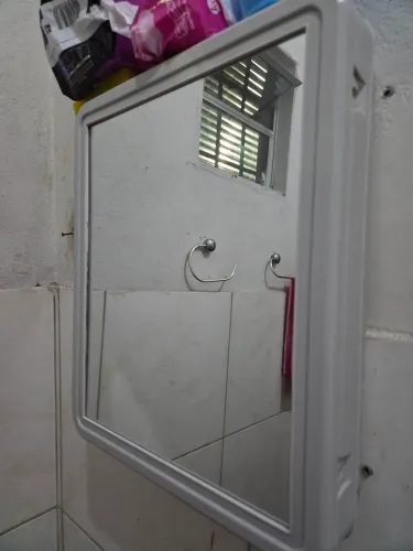 Armário de banheiro
