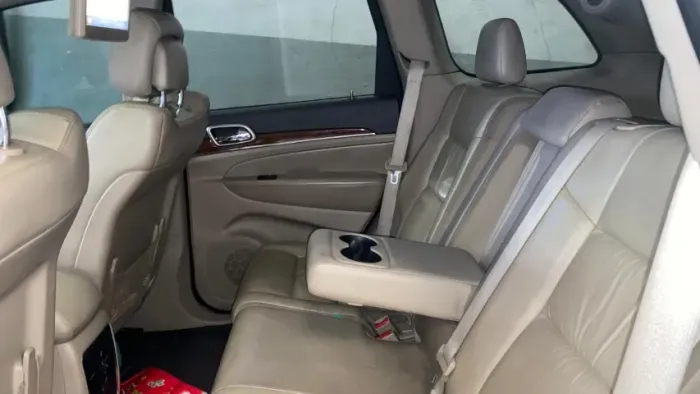 Jeep Grand Cherokee Limited 3.0 TB Dies. AUT 2013