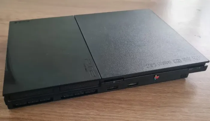 PlayStation 2 - SLIM -WA- LEITOR - COMPLETO