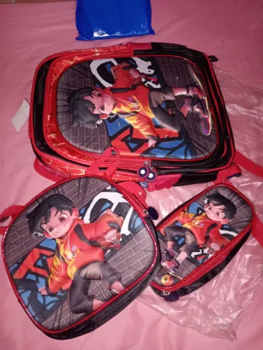 Vendo kit mochila escolar menino