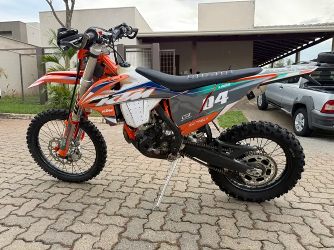 KTM 350 EXC-F 2023 apenas 78 horas