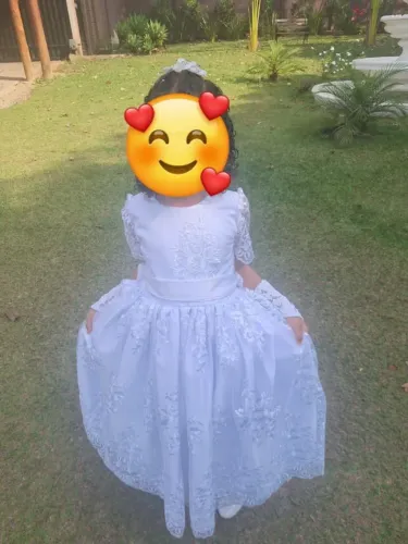 Vestido de noivinha e para batizados