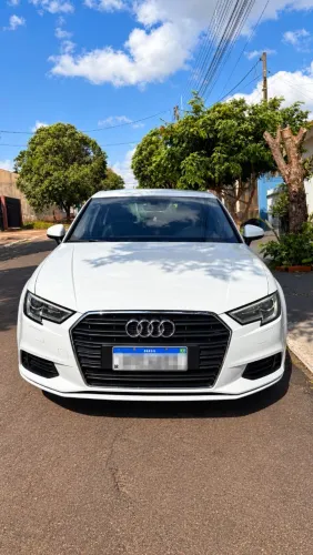 Audi A3 Sedan 1.4 TFSI Flex Tiptronic 4P 2017