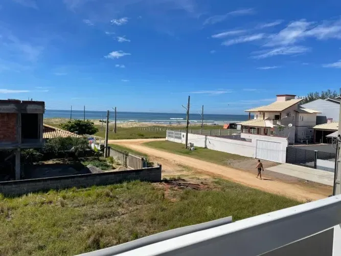 Casa Campo Bom. 200 m2, otima vista do mar. 3 qts, 3 wc, cozinha/salão festas conjugado.