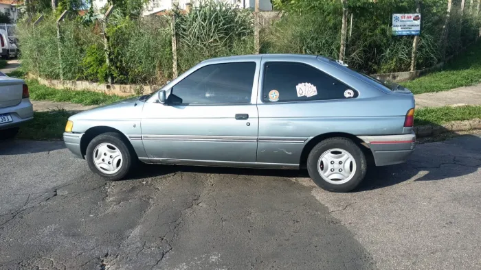 Ford Escort Ghia 1.8i / 1.8 / 1.6 (álcool) 1994