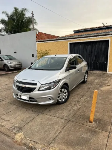 Chevrolet Onix JOY Hatch 1.0 8V Flex Mec. 4P 2019