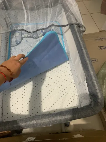 Berço Portátil Moises Co-bed Com Balanço Mosquiteiro e Cesto Regulagem de Altura