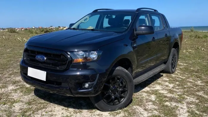 Ford Ranger Black 2.2 4X2 CD Diesel AUT 2022