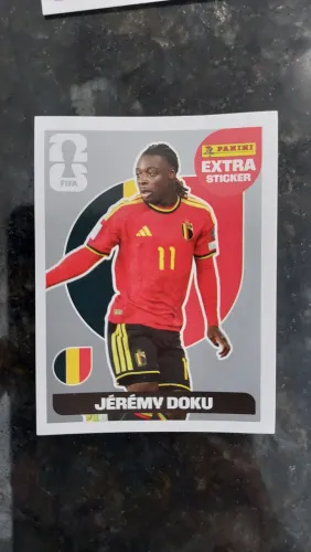 Jeremy Doku extra panini