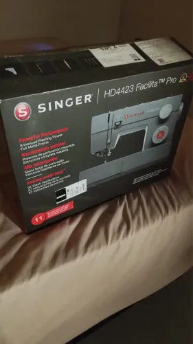 Máquina de costura singer 