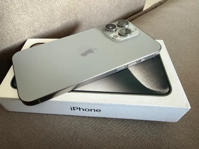 iPhone 15 pro Max 