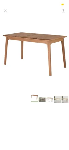 Mesa com bancos