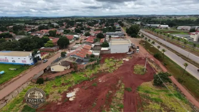 Terreno às margens da BR-070...este terreno pode te fazer GANHAR DINHEIRO!