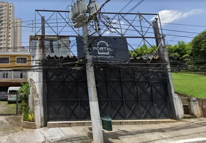 Loja na Avenida Corifeu de Azevedo Marques, 2089 360 m²