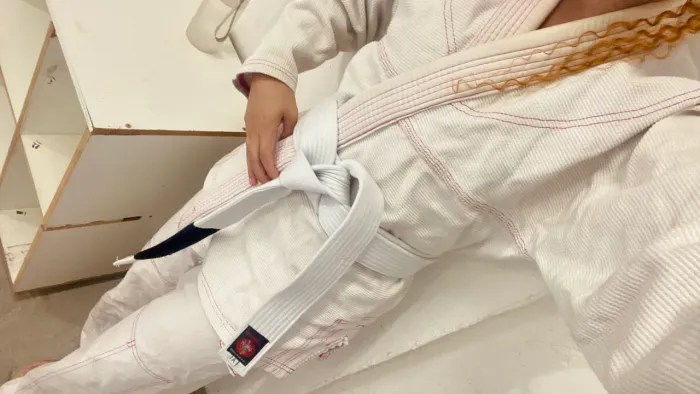 Kimono Branco Com Costura Rosa A0