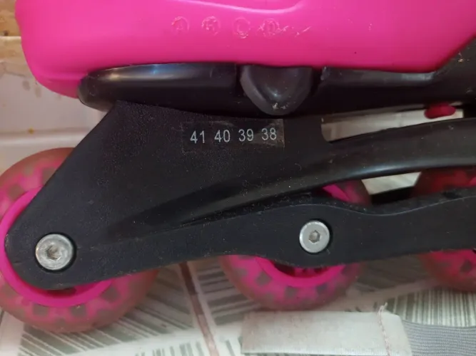 Vende se patins semi novo