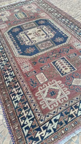 Tapete Persa kazak 1,42 x 2,40