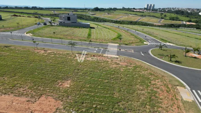 Terreno a venda no Condomínio Serena Campinas.