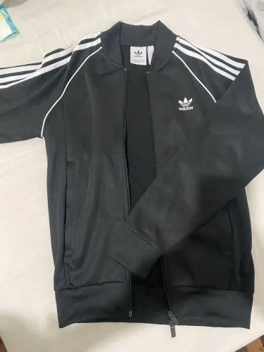Jaqueta Bomber adidas Original. Tam P R$200,00 Retirar no Bairro do Ipsep.