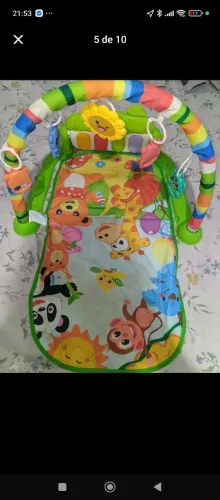 Tapetes interativos para bebês.