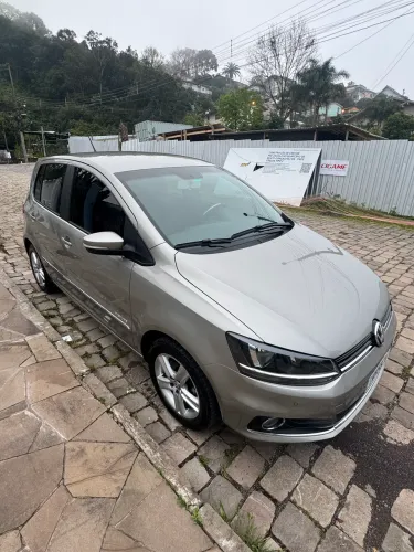 Volkswagen Fox Highline I Motion 1.6 Flex 16V 5P 2015