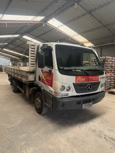 Mercedes Acello 815