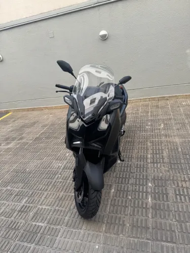 MOTO ZERA