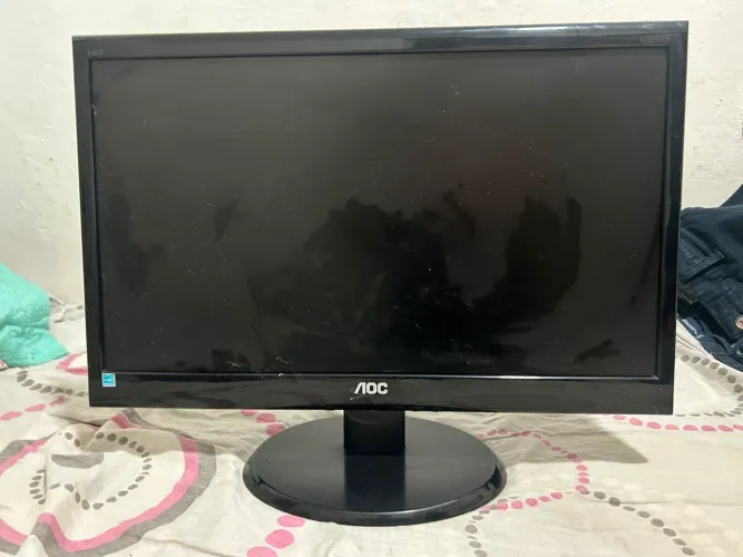 Monitor AOC 20 polegadas, perfeito estado.