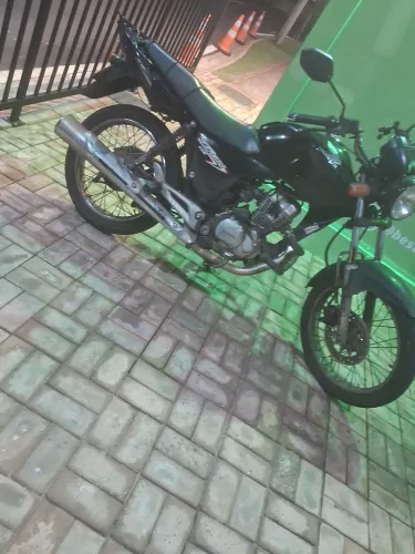Vendo titan 150 2006