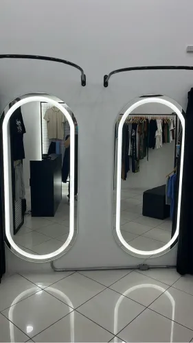 Vendo espelho com iluminação 