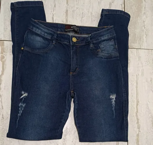 Calça jeans feminina seminova