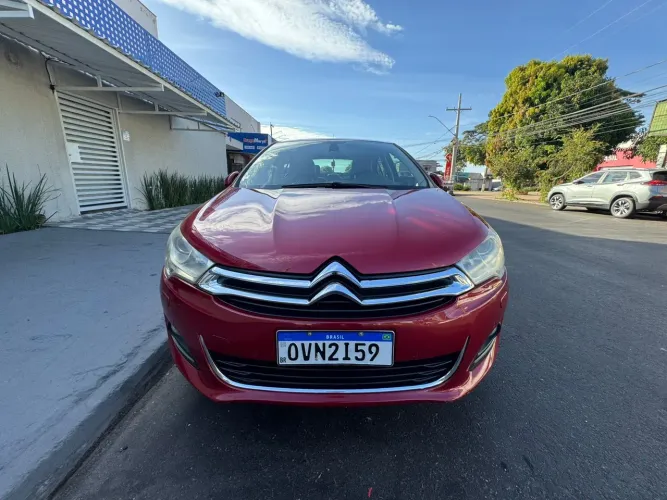 Citroen C4 Lounge Exclusive 1.6 Turbo 4P Aut. 2014