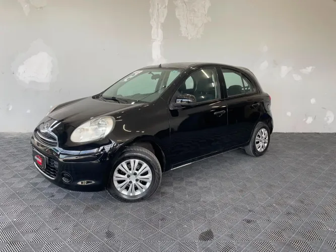 Nissan March S 1.0 12V Flex 5P 2012