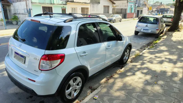 Suzuki SX4 2.0 16V 145cv 4WD 5P Aut. 2012