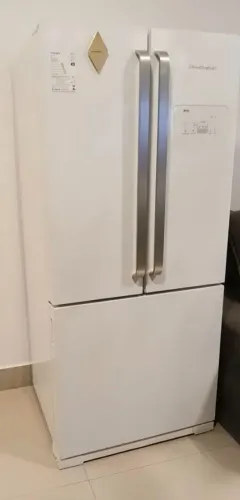 Geladeira 3 Portas (Oportunidade)Paguei 7.800 Parcelo.554 litros