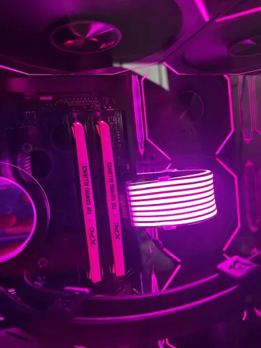 16GB MEMÓRIA RAM RGB (2X8)