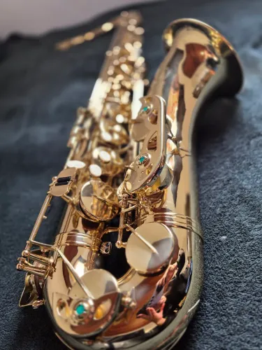 Saxofone Tenor Eagle ST 503 Laqueado - Excelente Estado.