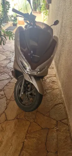 Moto Pcx - DLX, UNICO DONO, COM NOTA FISCAL DE FABRICA
