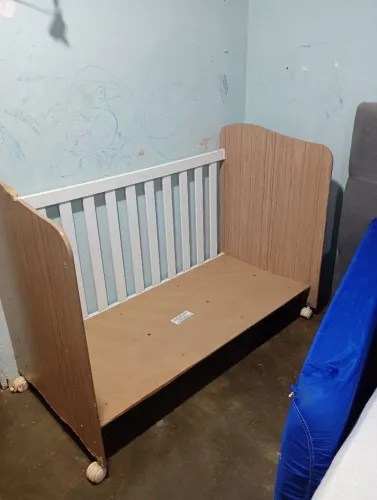 Berço usado