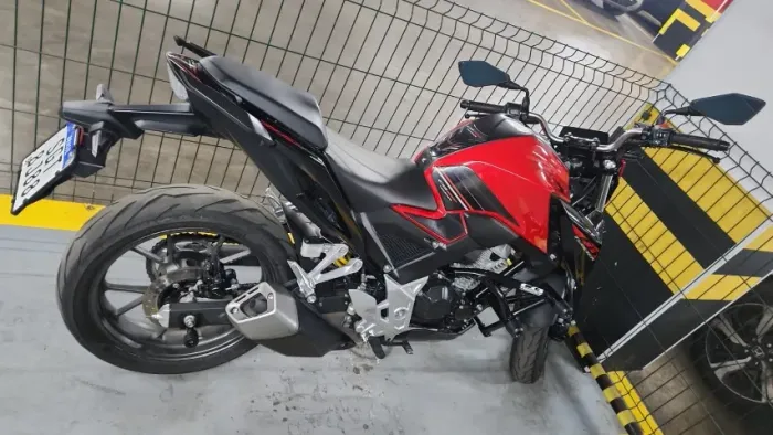 Honda CB300