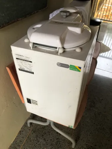 Autoclave Vertical Analógica 60 LT - 220 V - STERMAX.